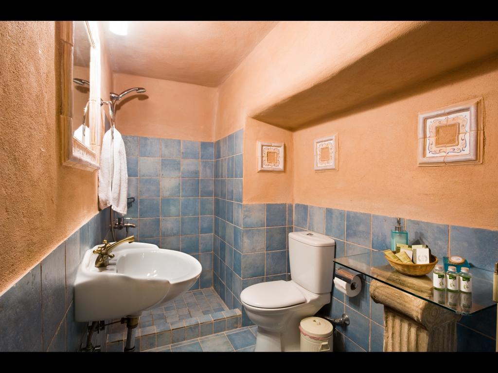 Aparthotel Arapakis Historic Castle 4*