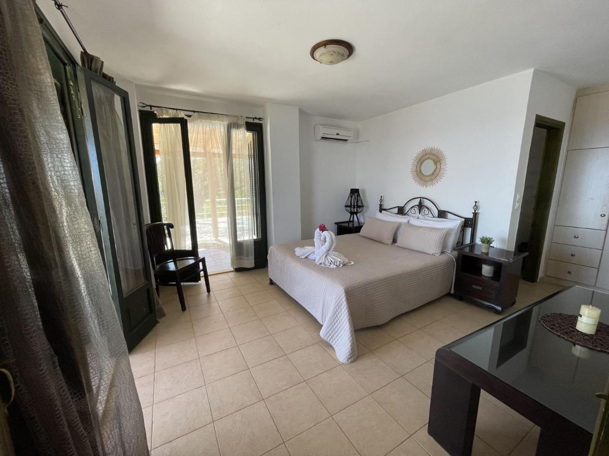 Armyra Aparthotel 2*