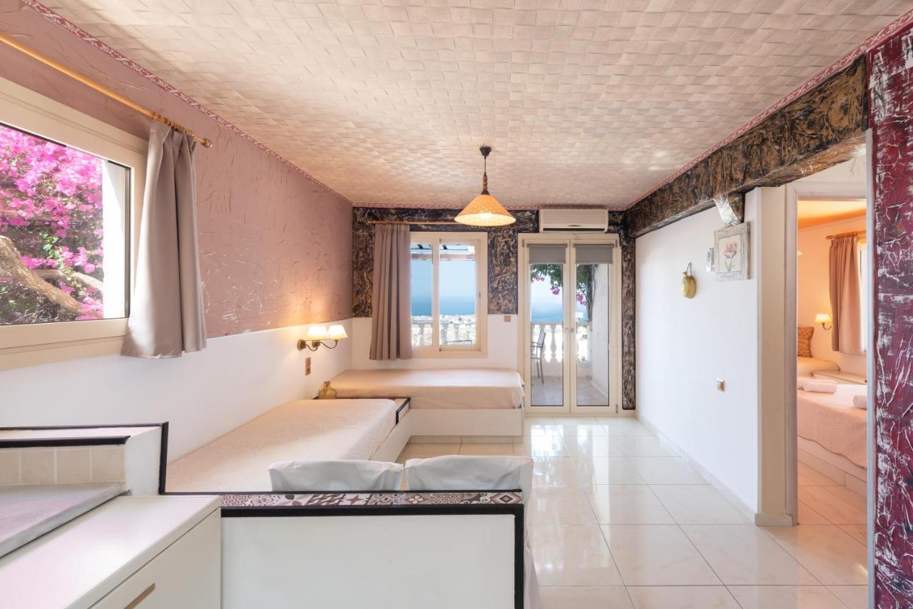 Entire Full View 3 Bedrooms 3 Bathrooms 3 Kitchens * Hersonissos (Crete)