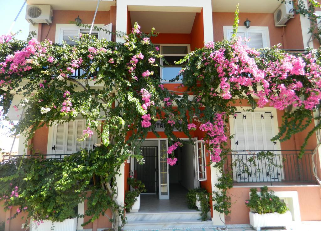 Apartment Konstantinos *