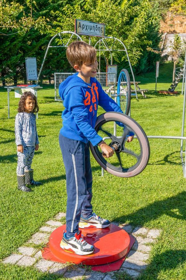 Aparthotel Ninemia And Play Karpenisi
