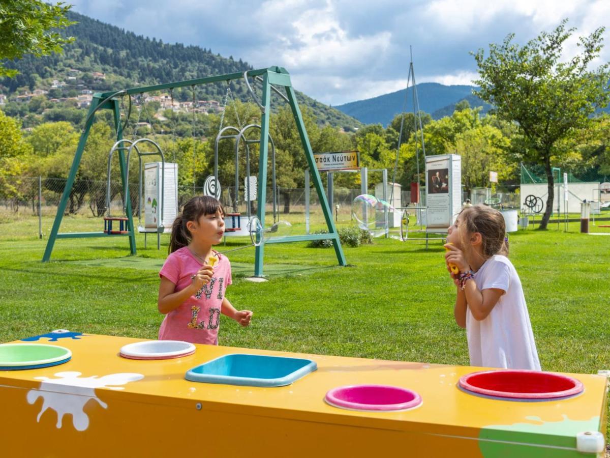 Aparthotel Ninemia And Play Karpenisi
