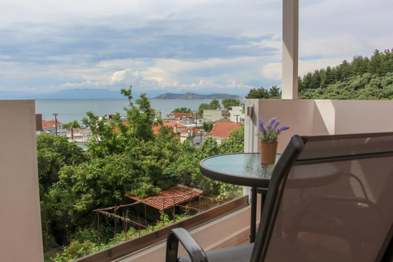 Thea-tro Hotel