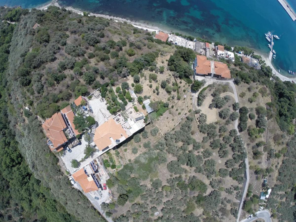 Aegean Wave - Faros Aparthotel 3*