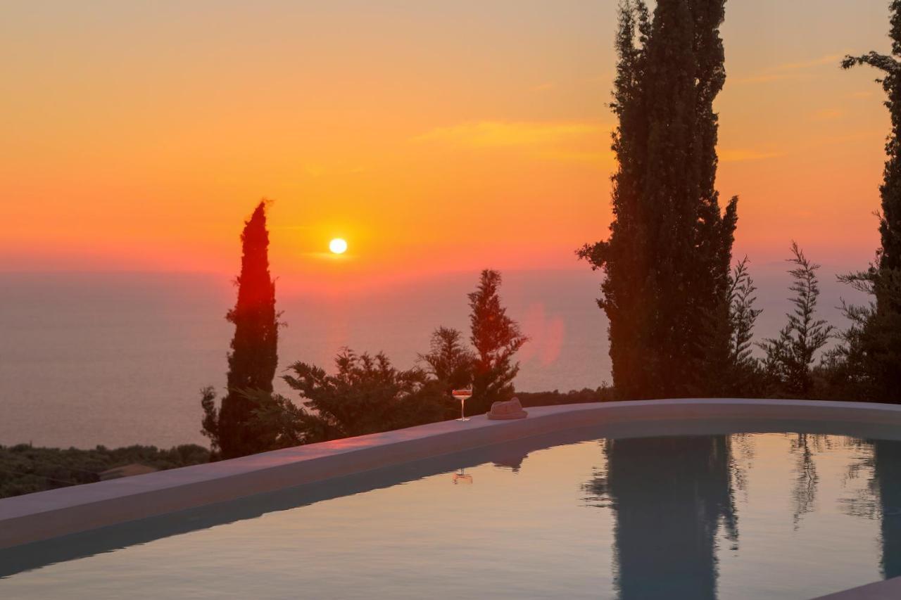 Boo Premium Living Villa Tsoukaladhes