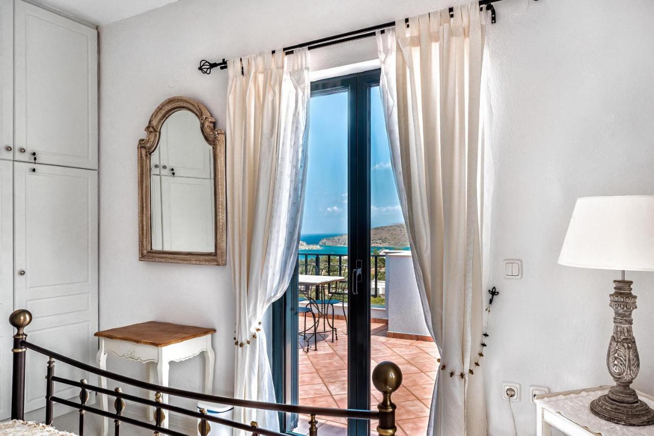 Artemis Villa *