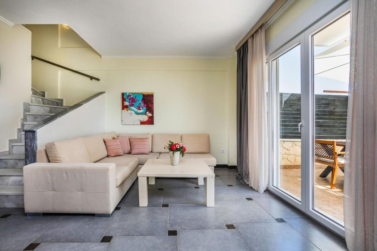 - Sunny Villa
