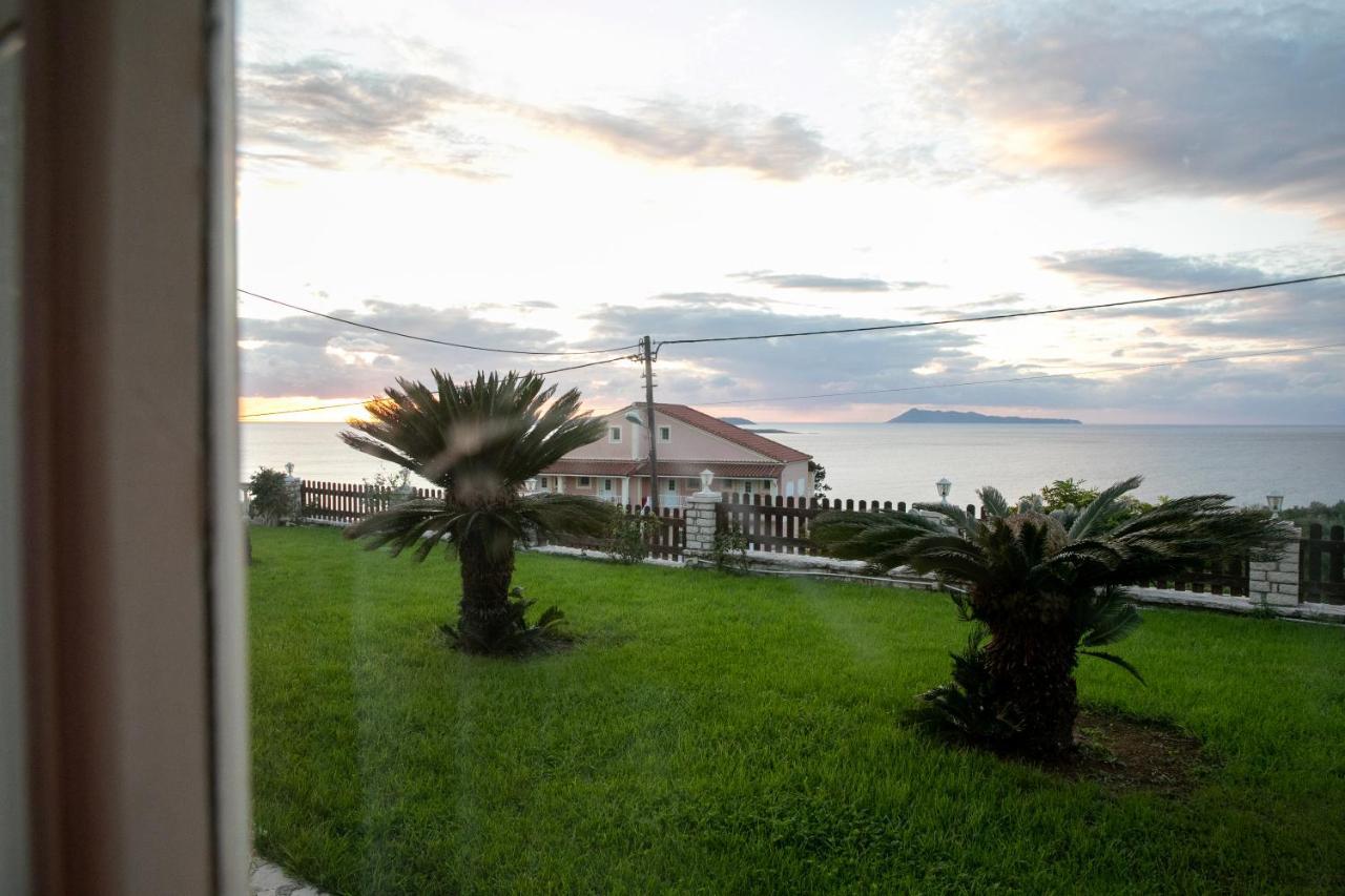 Bed & Breakfast Voula