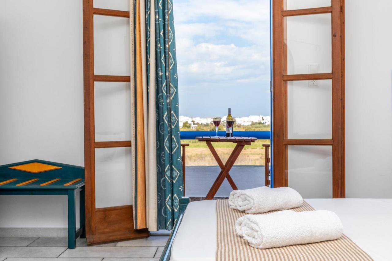 Surfer Paradise Naxos City