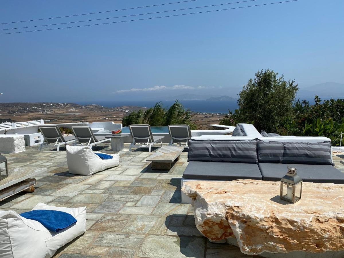 Nisides Villa *