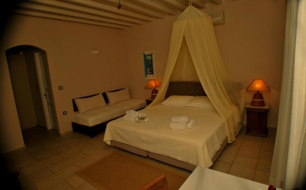 Petali Village Hotel 3*