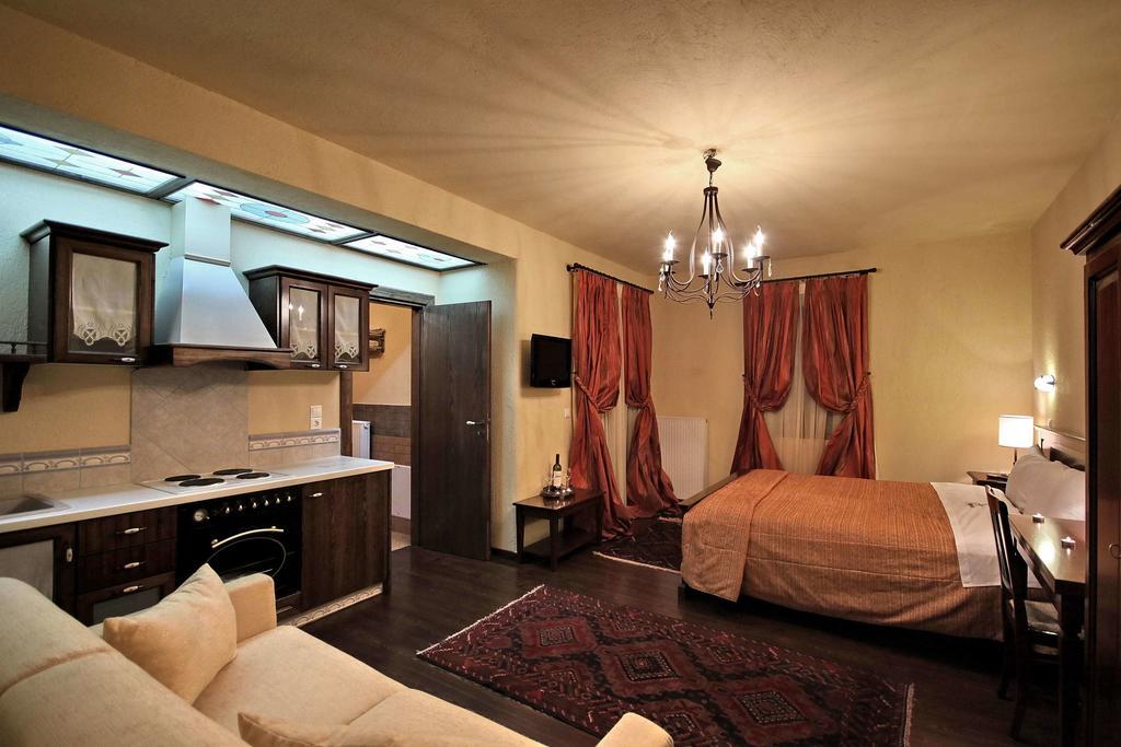Guest house Aiora 4*