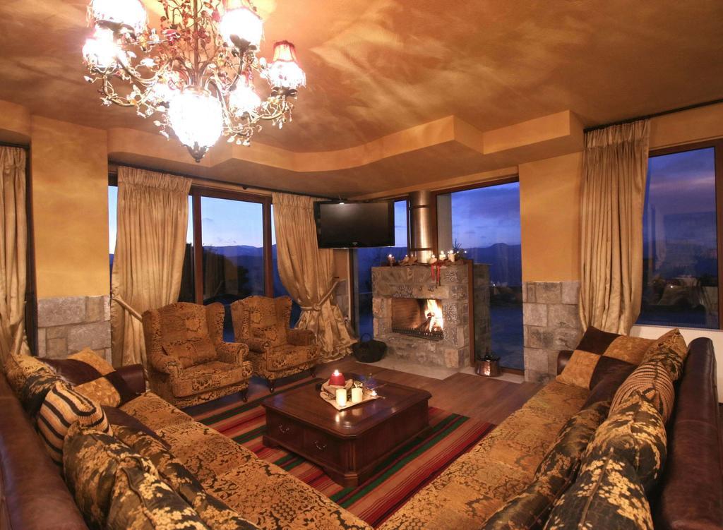 Aiora Guest house Vytina