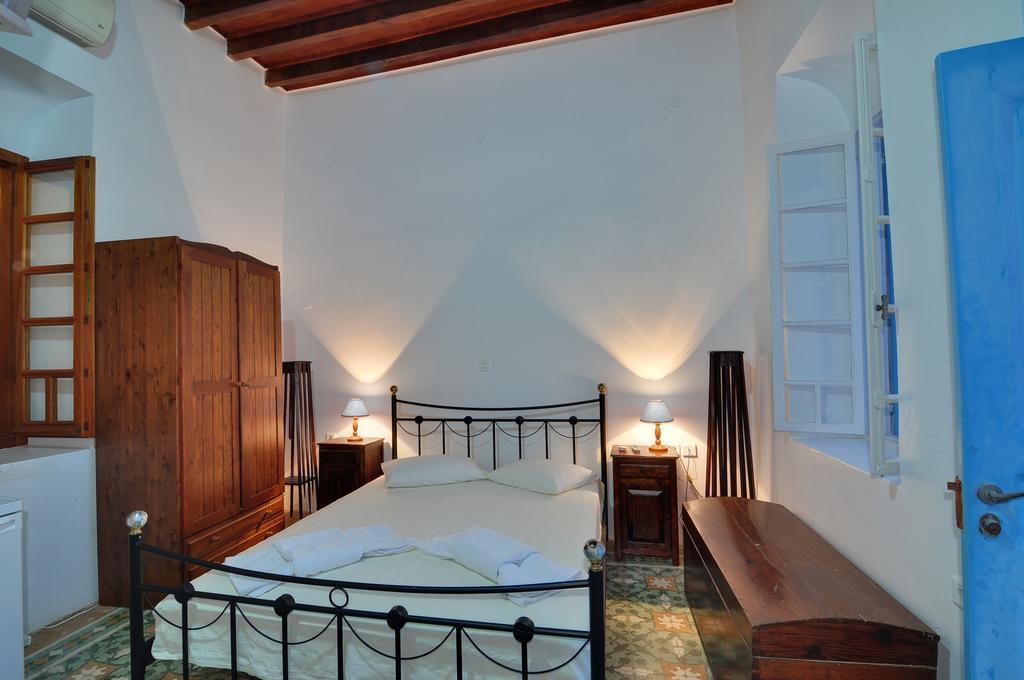 Katerina Guest house Adamantas (Milos)