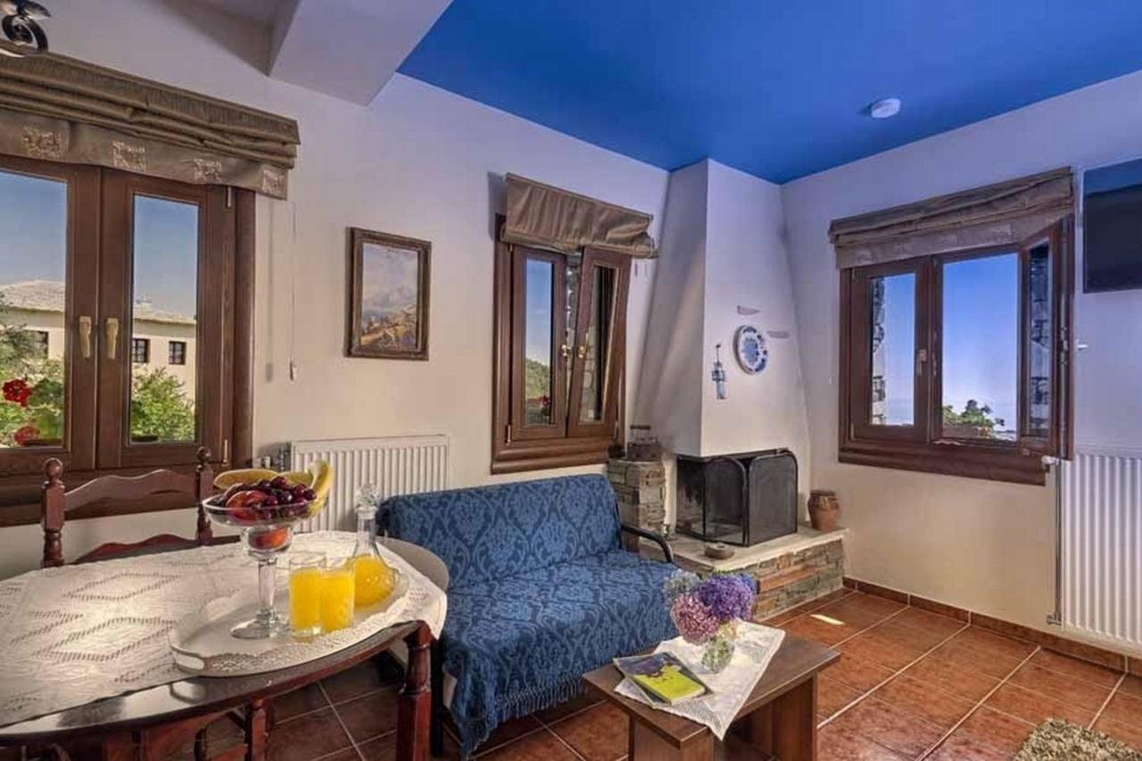 Petradi Hotel 3*