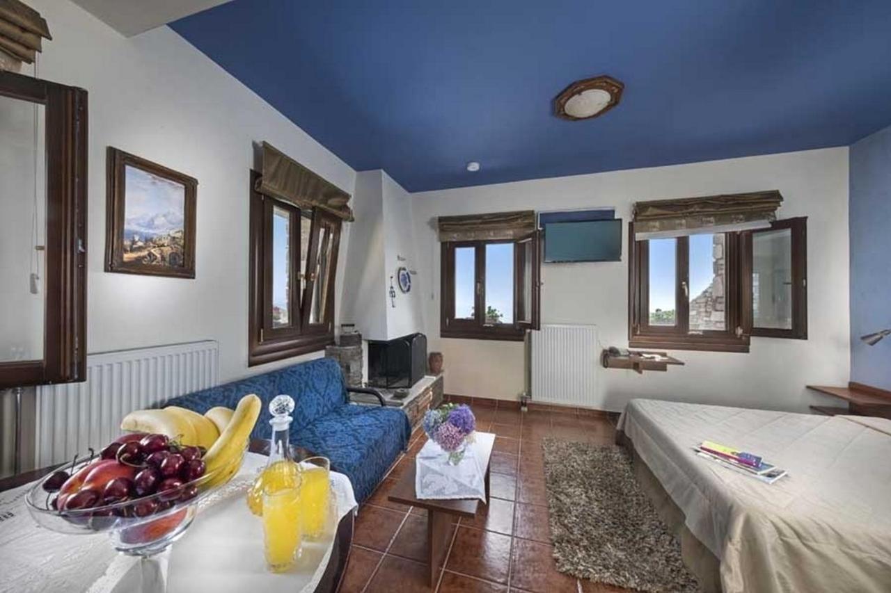 Hotel Petradi 3*