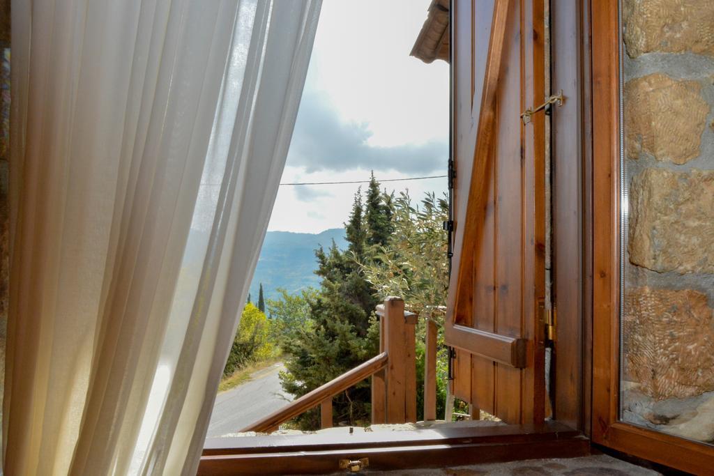 Nymfes Guest house 3*
