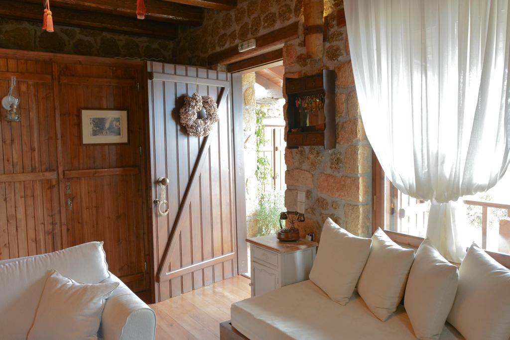 Nymfes Guest house