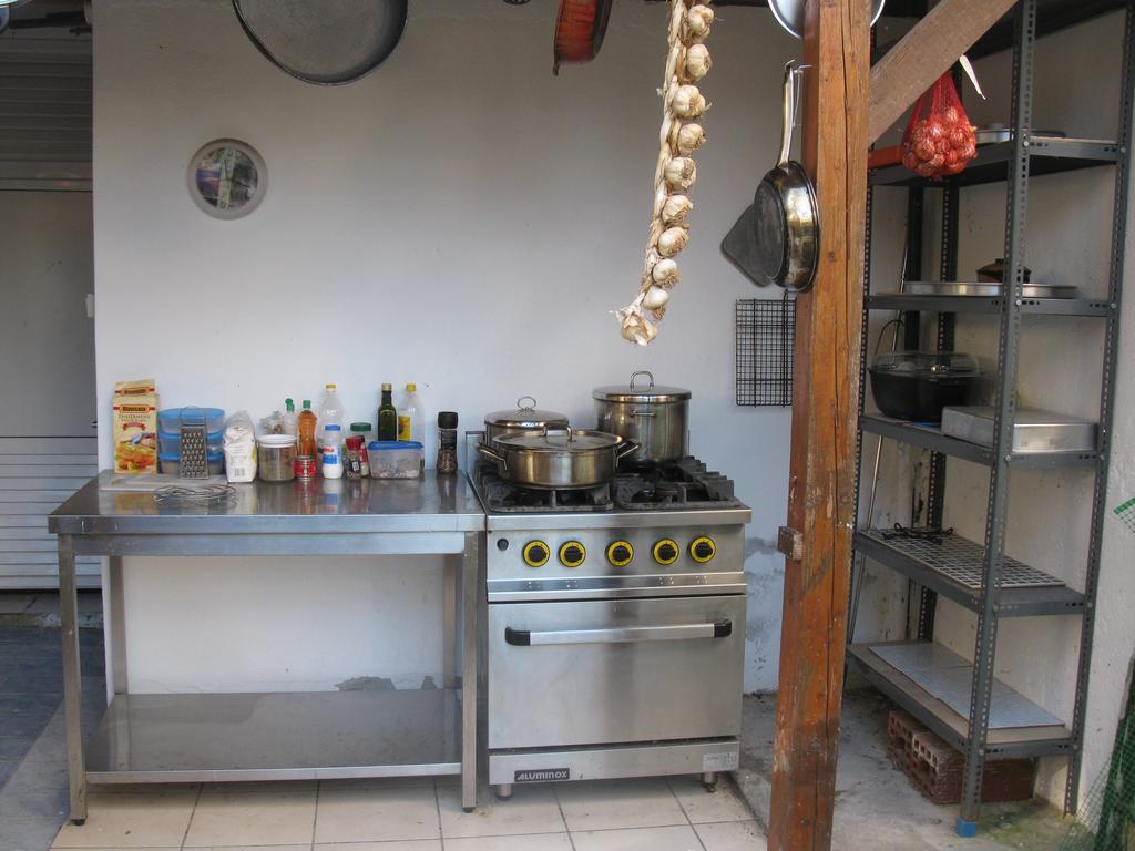 Theo Apartment
