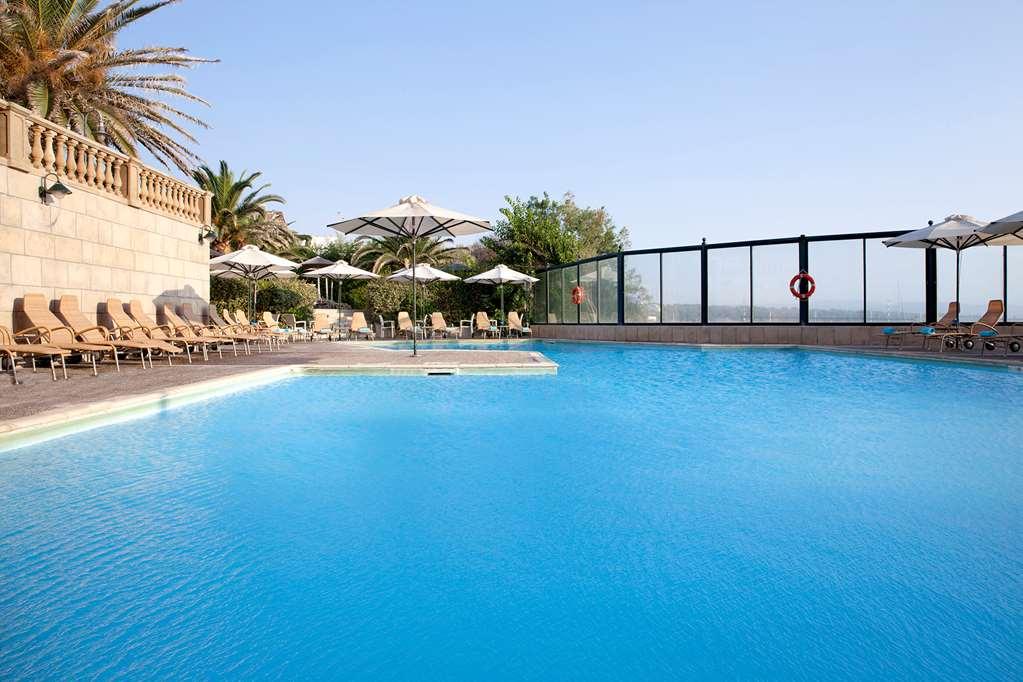 Hotel Ramada By Wyndham, Athens Club Attica Riviera 5*