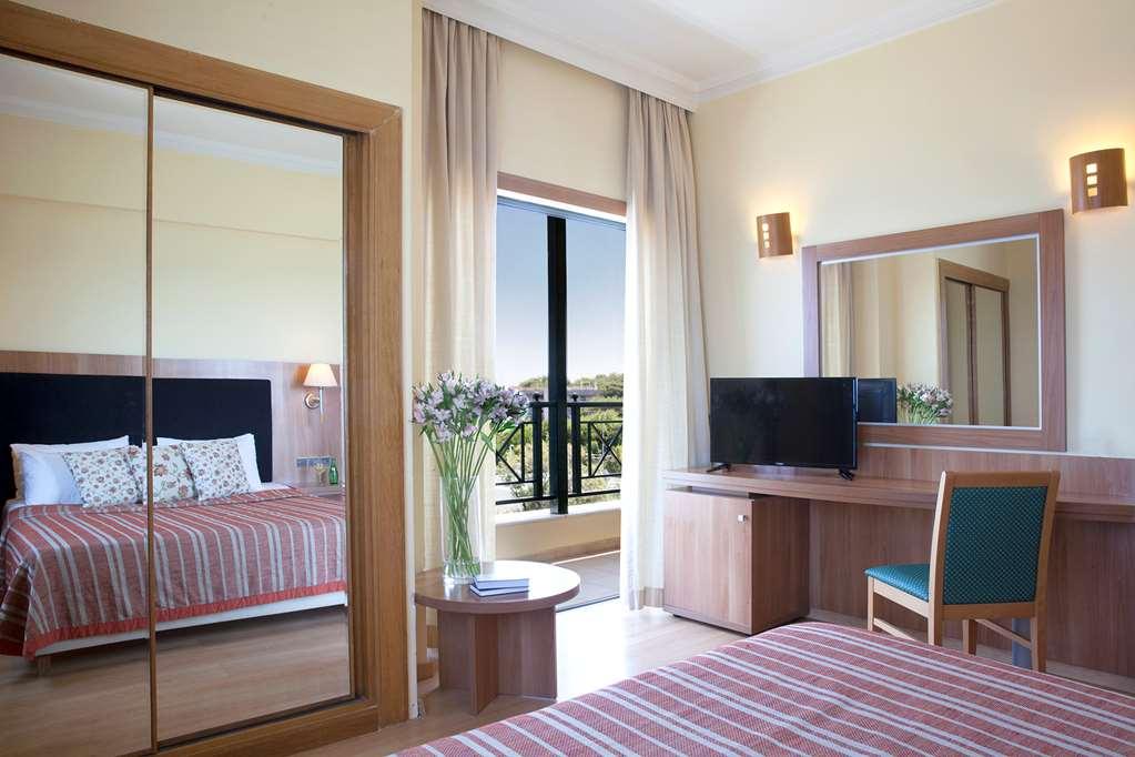 Ramada By Wyndham, Athens Club Attica Riviera Hotel 5*
