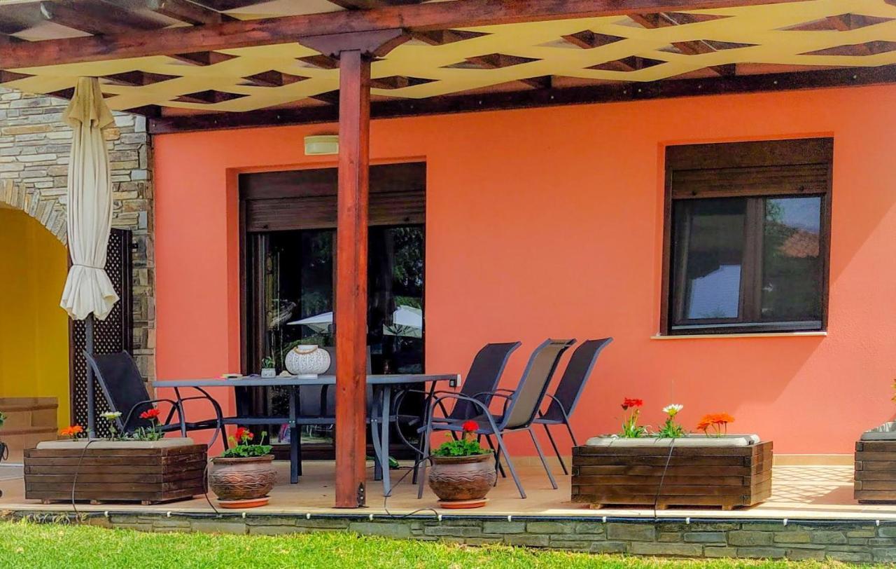 Holiday home Sunday's Family House/apartment Nikiti (Sithonia)