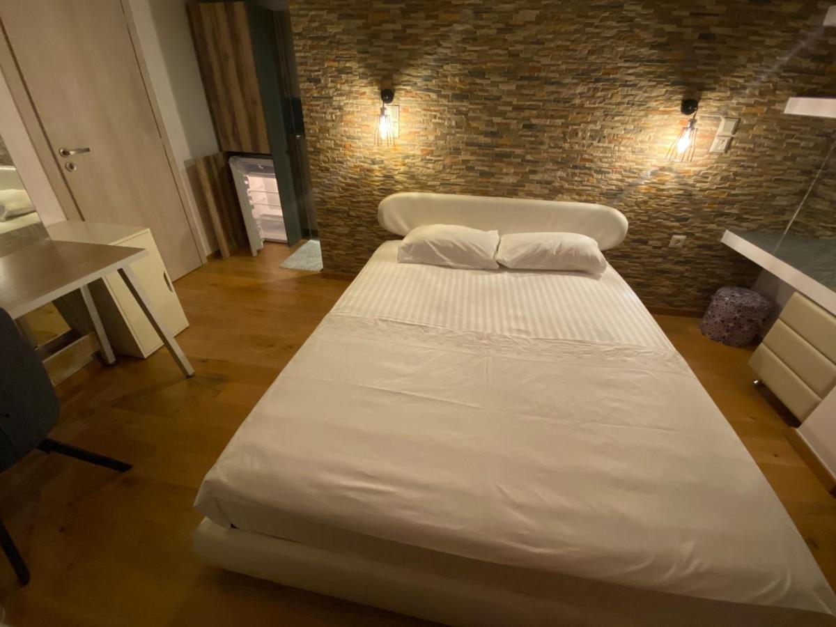 Helen Luxury Loft Design Meisonette-apartment Apartment Athens