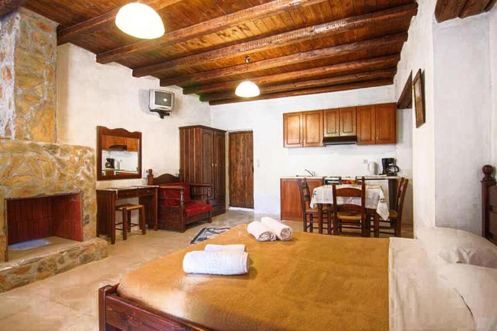Homes Mayoralas, Periana Apartment Bali (Crete)