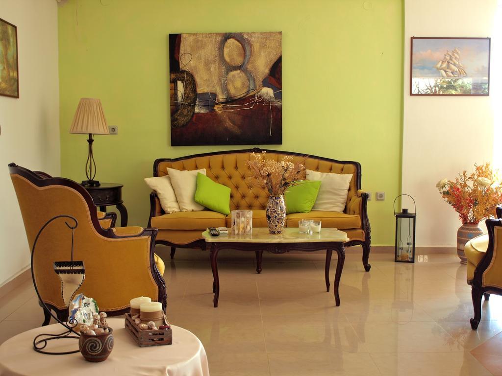 Aparthotel Castellania Livadia (Tilos)