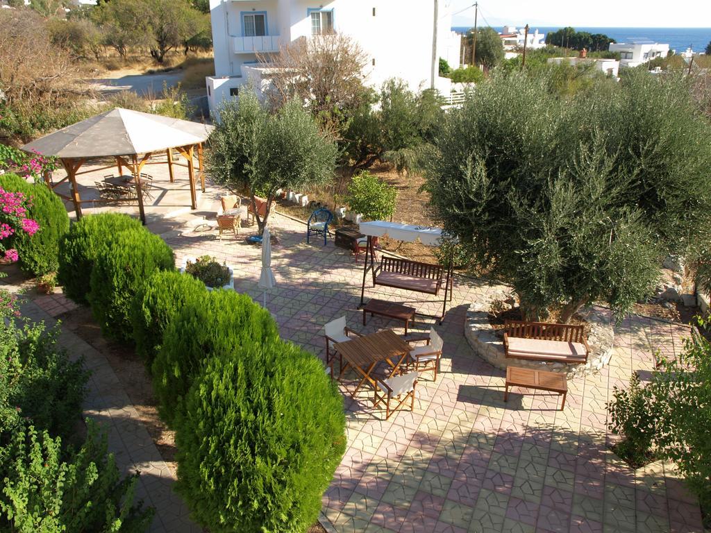 Castellania 2* Livadia (Tilos)