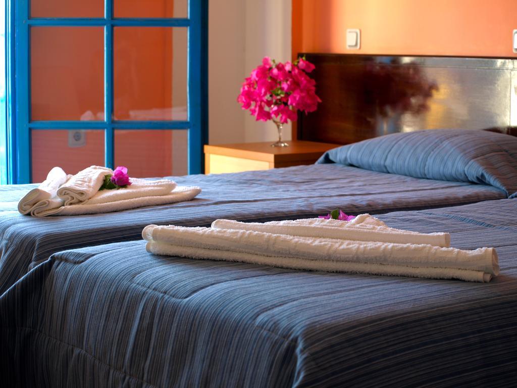 Castellania 2* Livadia (Tilos)