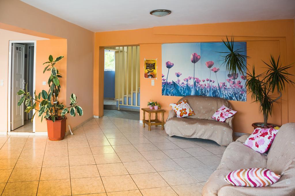 Avra Aparthotel