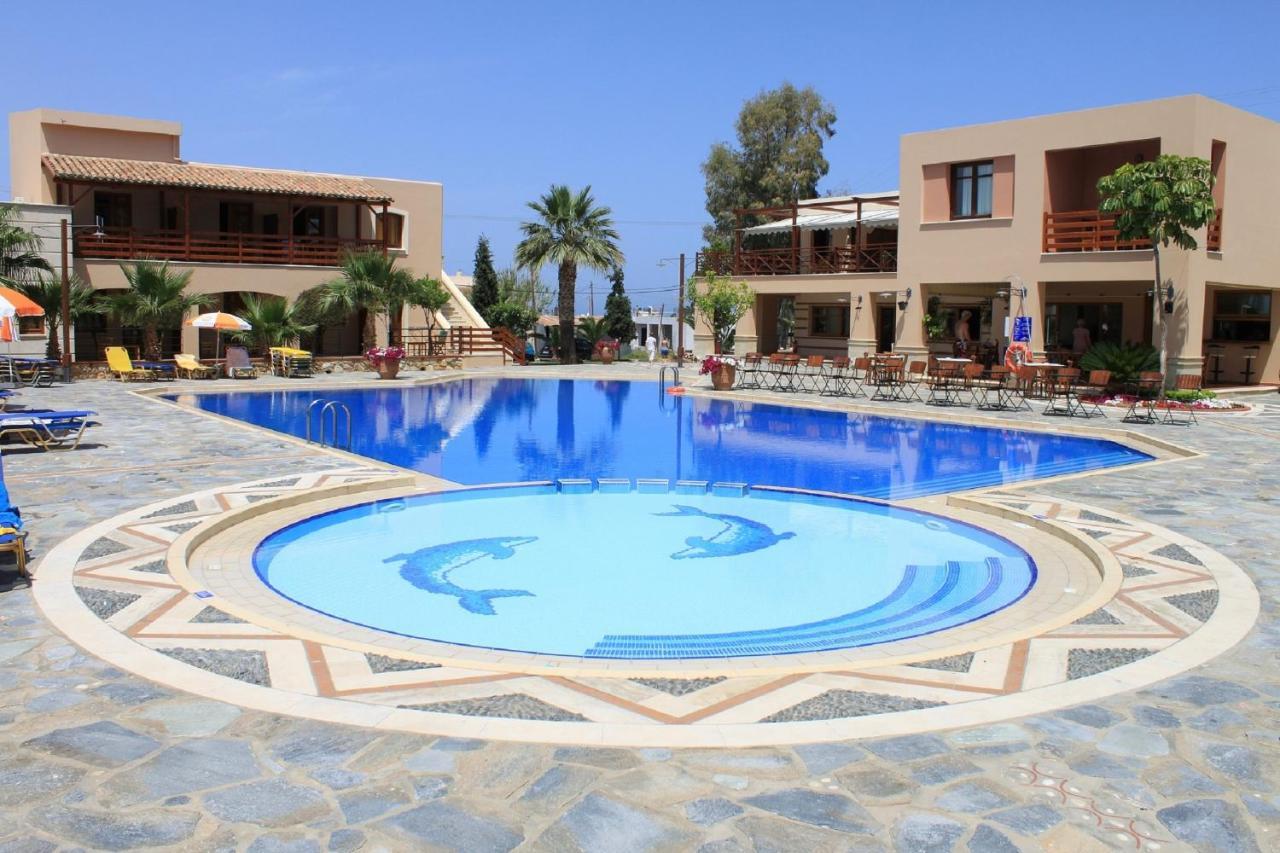 Omega Platanias Aparthotel