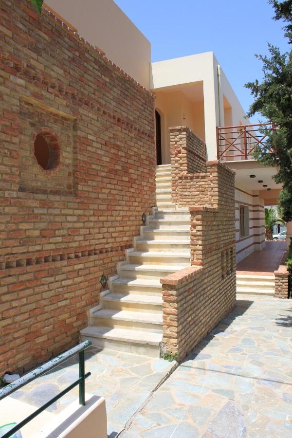 Omega Platanias Platanias (Crete)