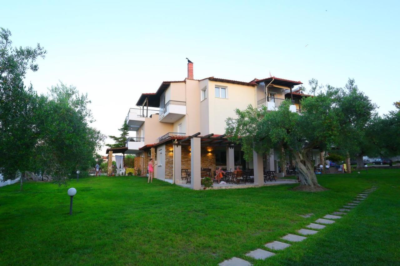 Dionisos Apartment *
