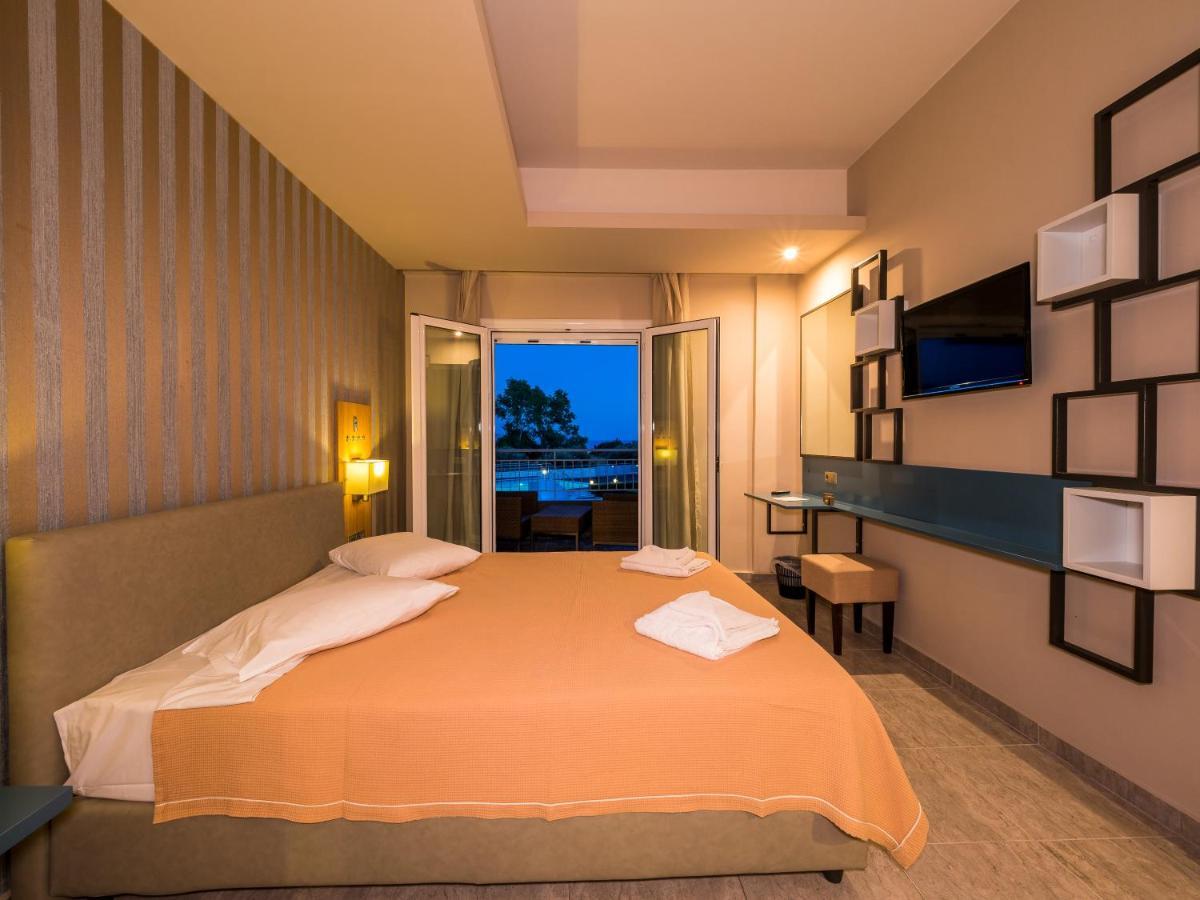 Paradise 4* Finikounta