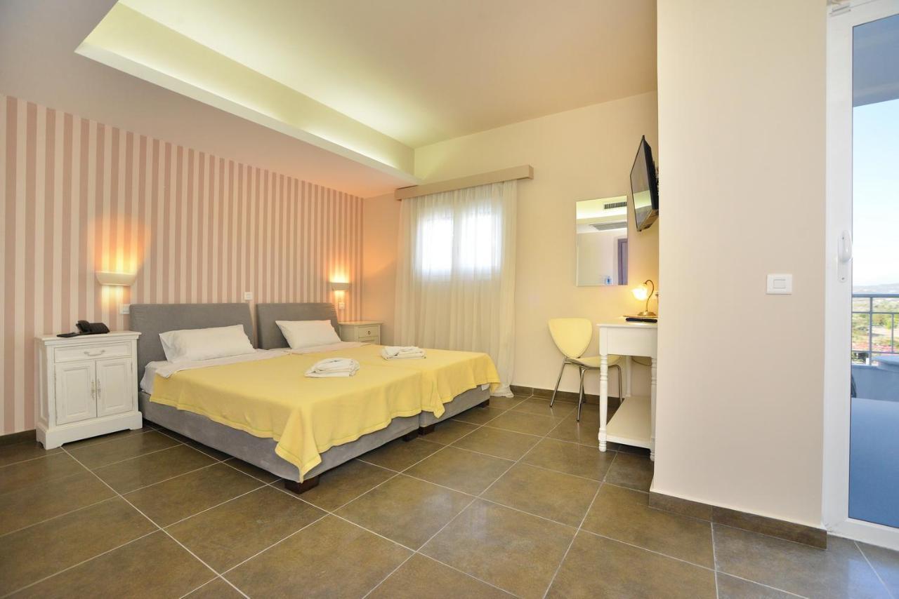 Paradise Finikounta