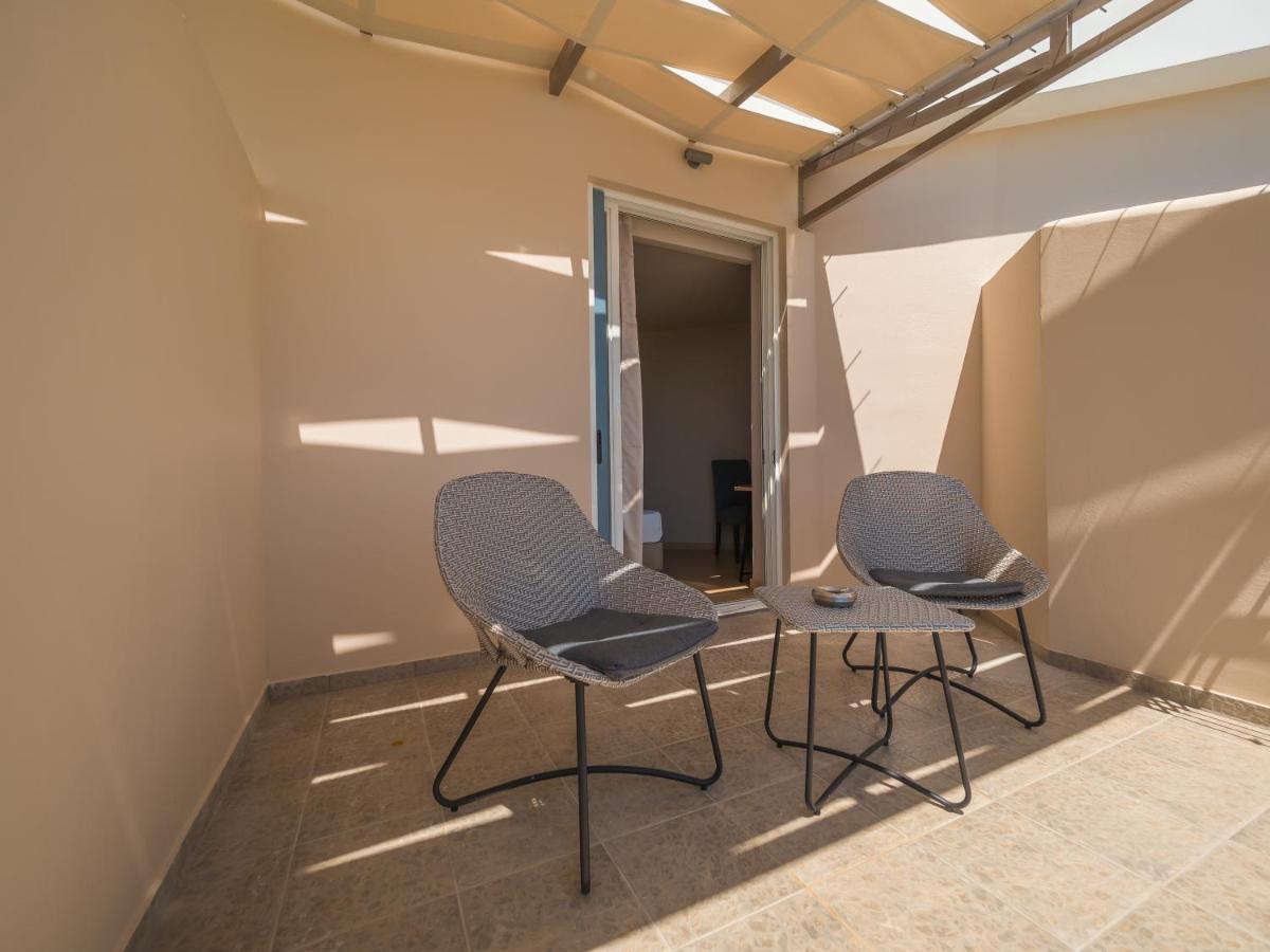 Hotel Paradise Finikounta