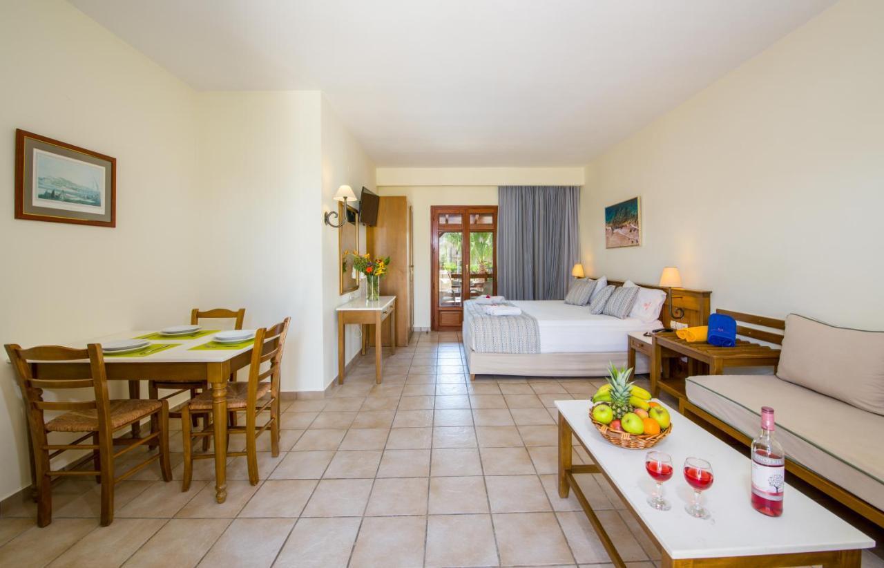 Aparthotel Omega Platanias 3*