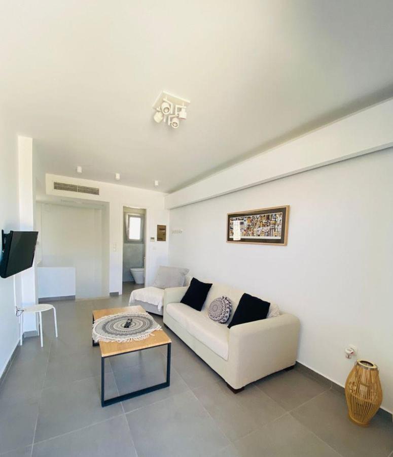 Harma Villa Andros Town