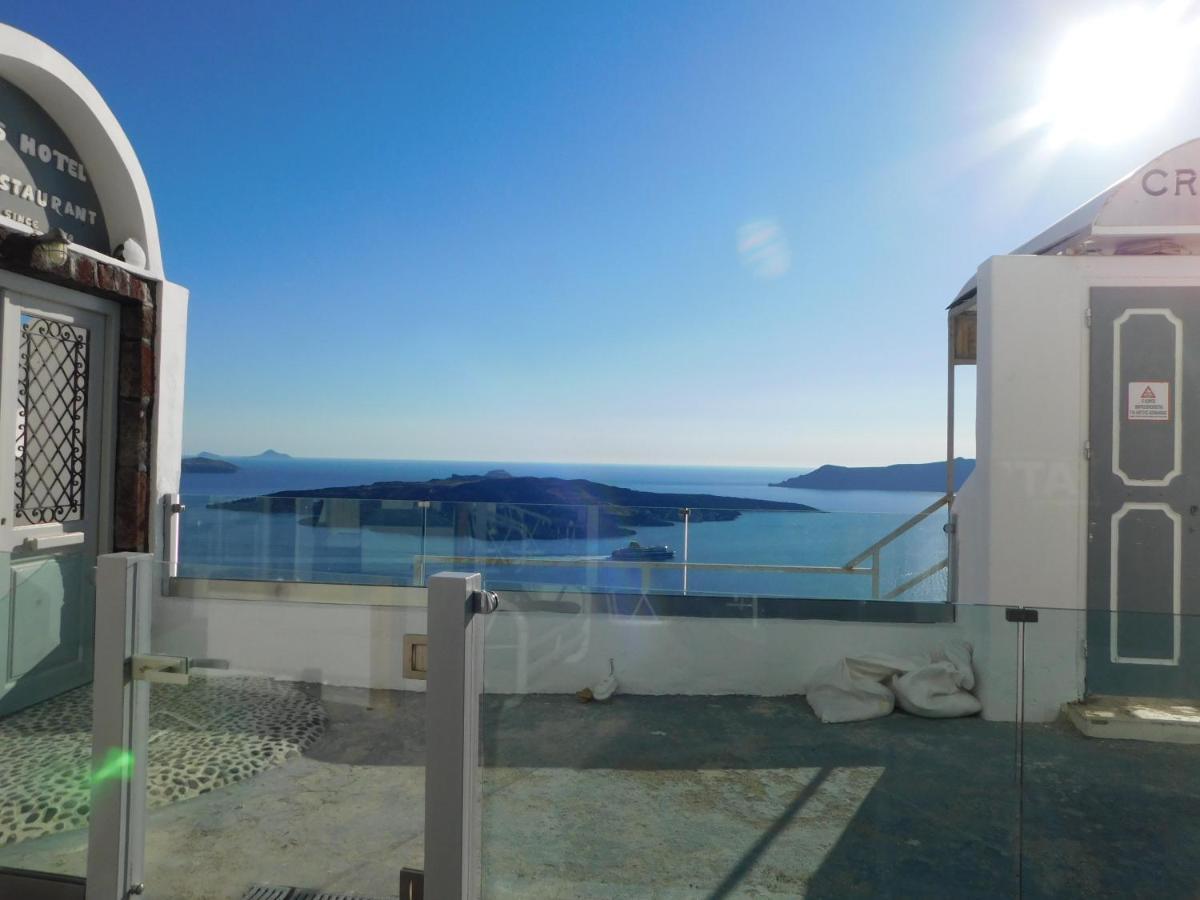 Caldera Cliff Fira (Santorini)
