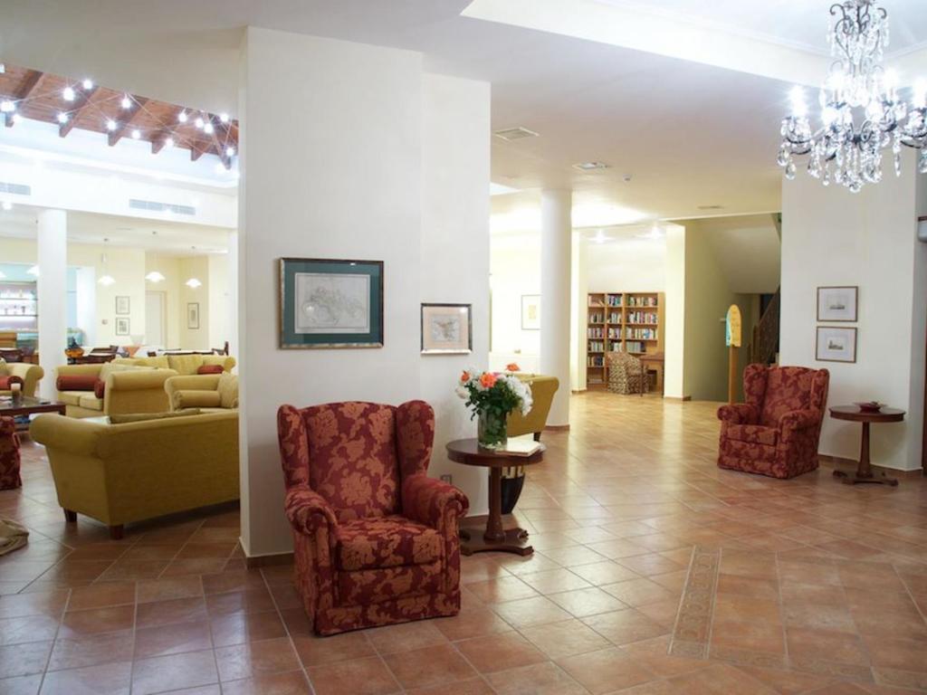 Enalion Suites Hotel 3*