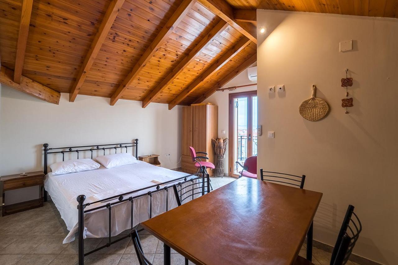 Holiday home The Loft Lixouri