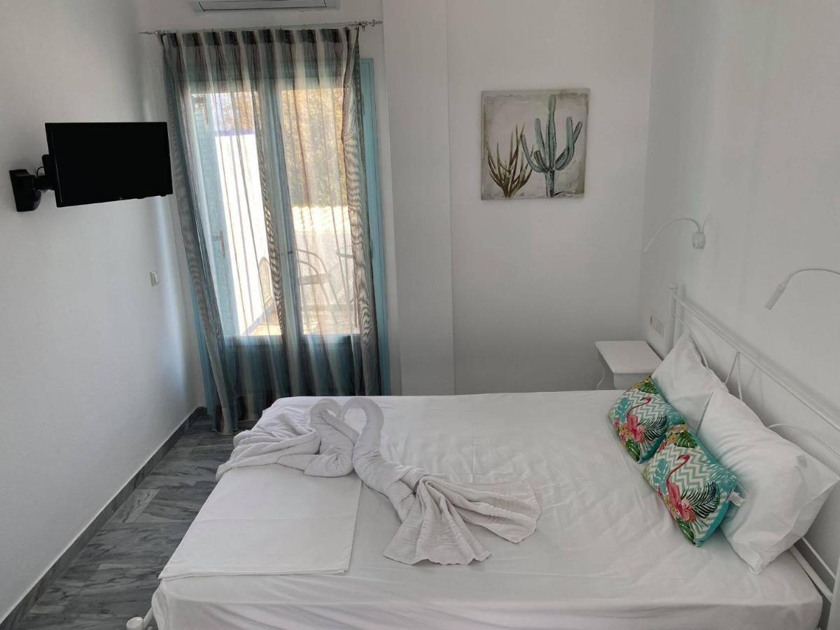 Cactus Paros Guest house 2*