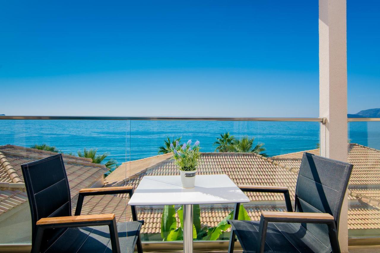 Crystal Hotel 4*