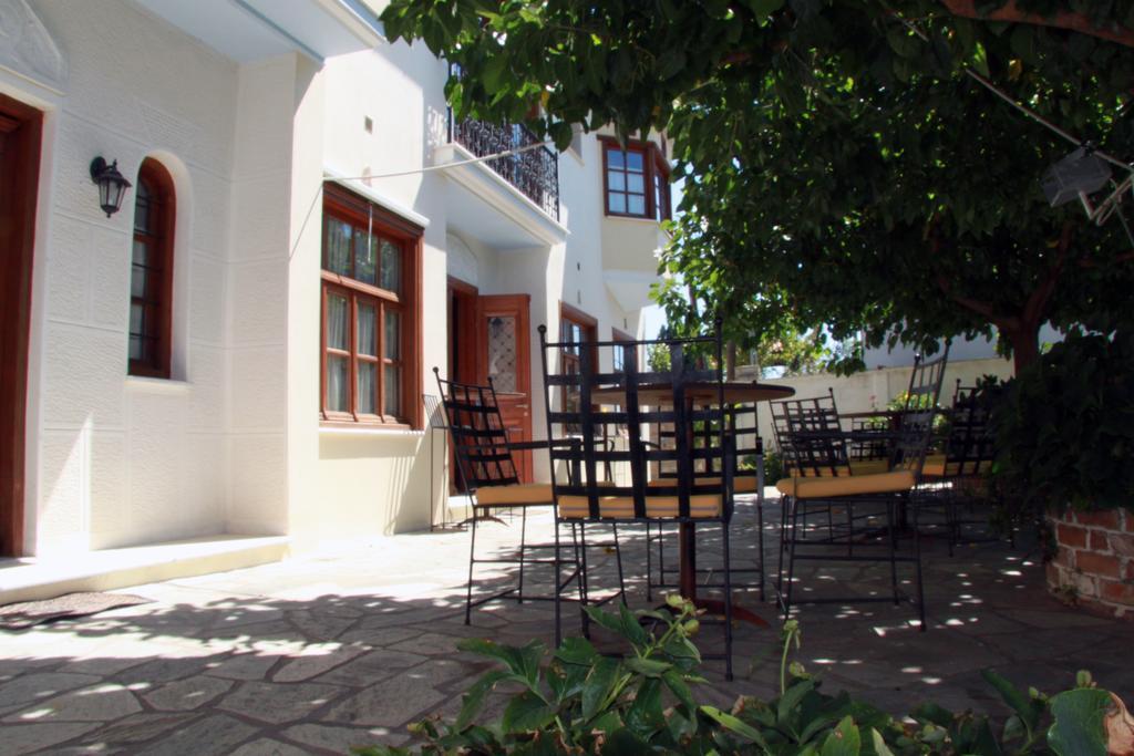 Kolenti Guest house
