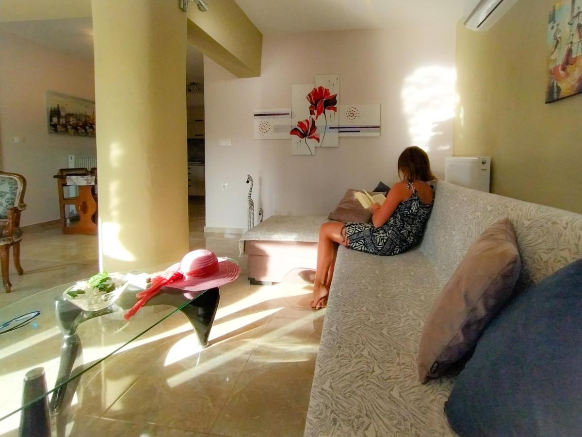 Sunday's Family House/apartment * Nikiti (Sithonia)