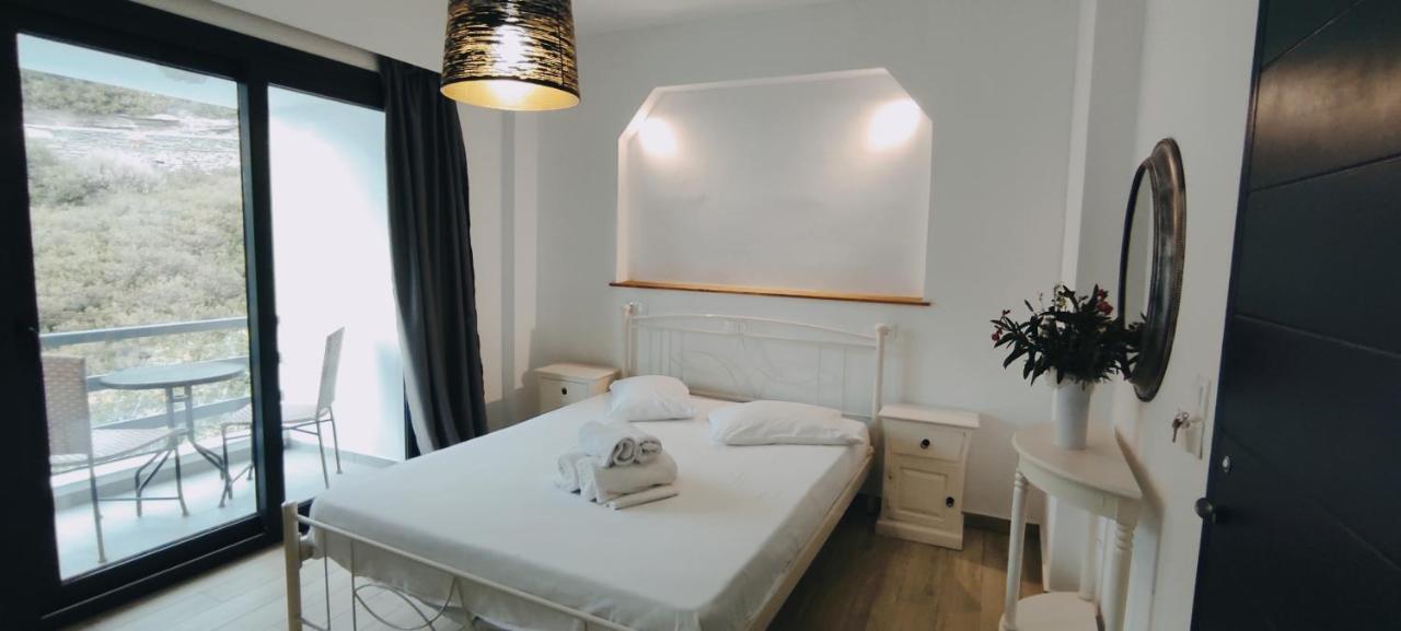 Amoraninew Guest house Batsi (Andros)