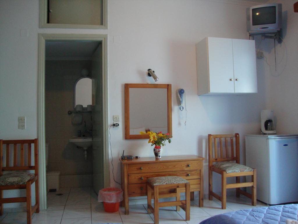 Esperides Hotel Paralia Agias Foteinis