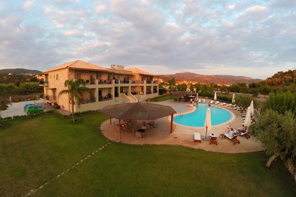 Tsokas 4* Finikounta